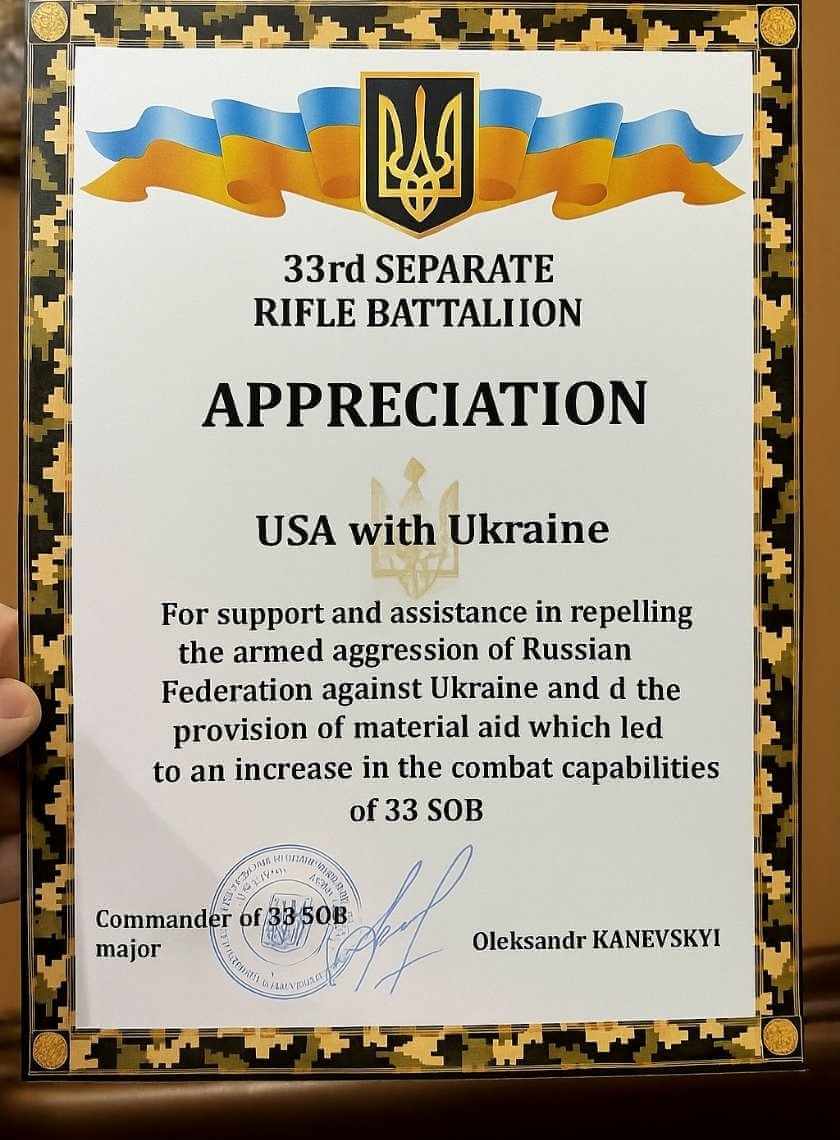 USA with Ukraine Volunteer Flying Pig Marathon